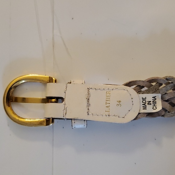 New with tags womens leather white belt in different sizes 32" and 34" - Picture 4 of 5